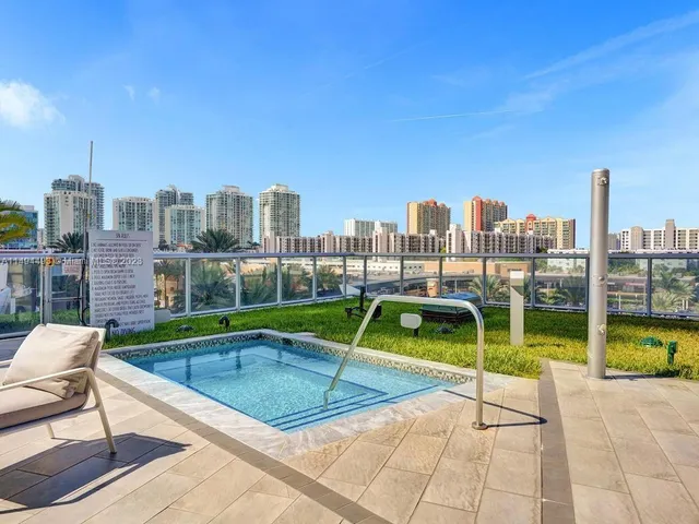 $36,000 | 17121 Collins Avenue, Unit 3905/3904, Sunny Isles Beach, FL 33160