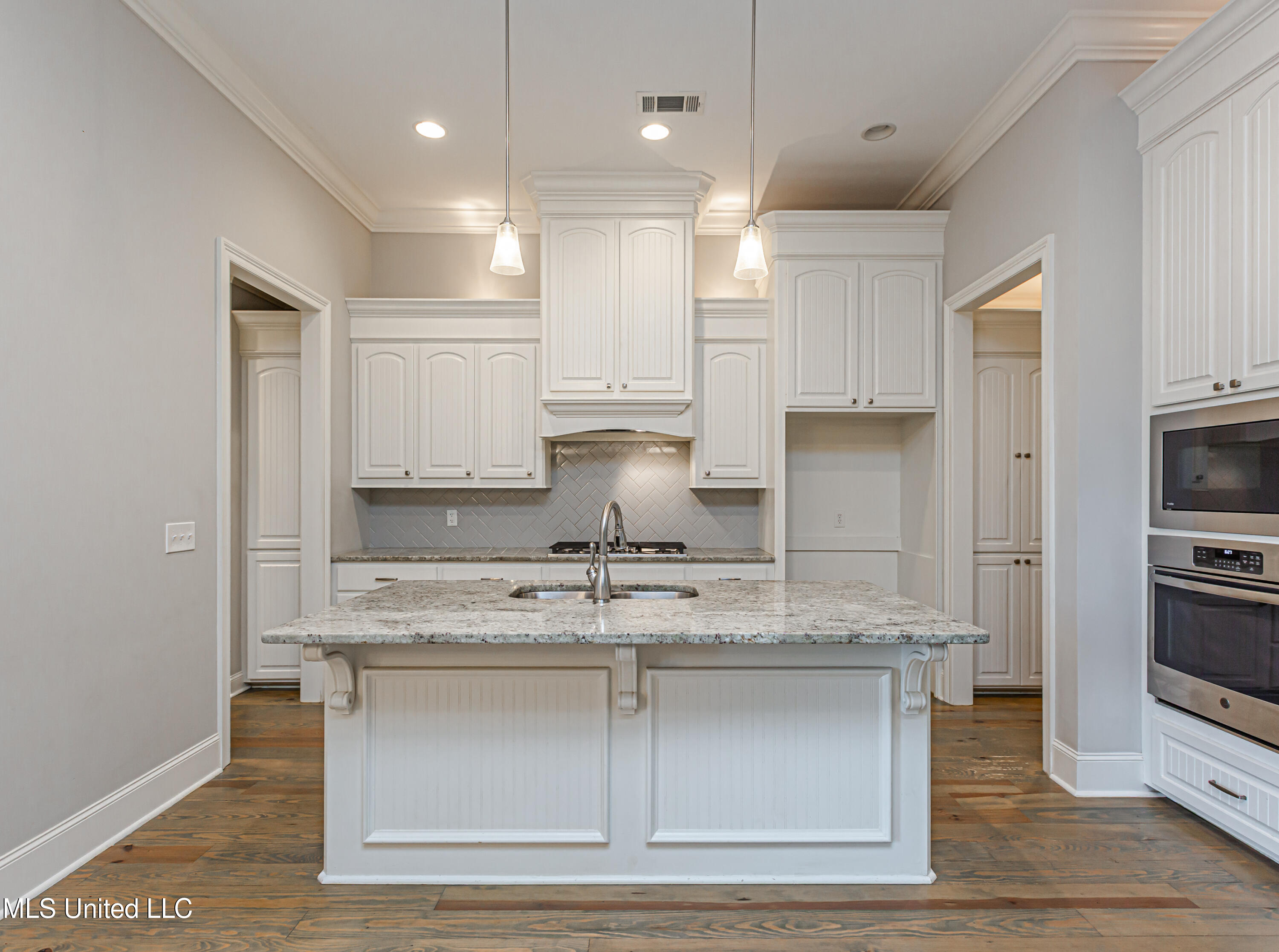 49 Waterstone Way Clinton, MS 39056 - Photo 26 of 43 V63A6403