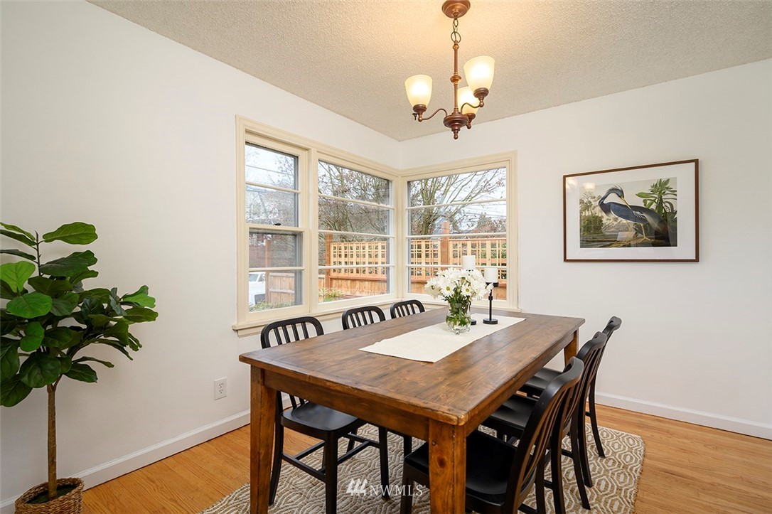 545 North 83rd Street Seattle, WA 98103 - Photo 3 of 17 Gallery Image 3