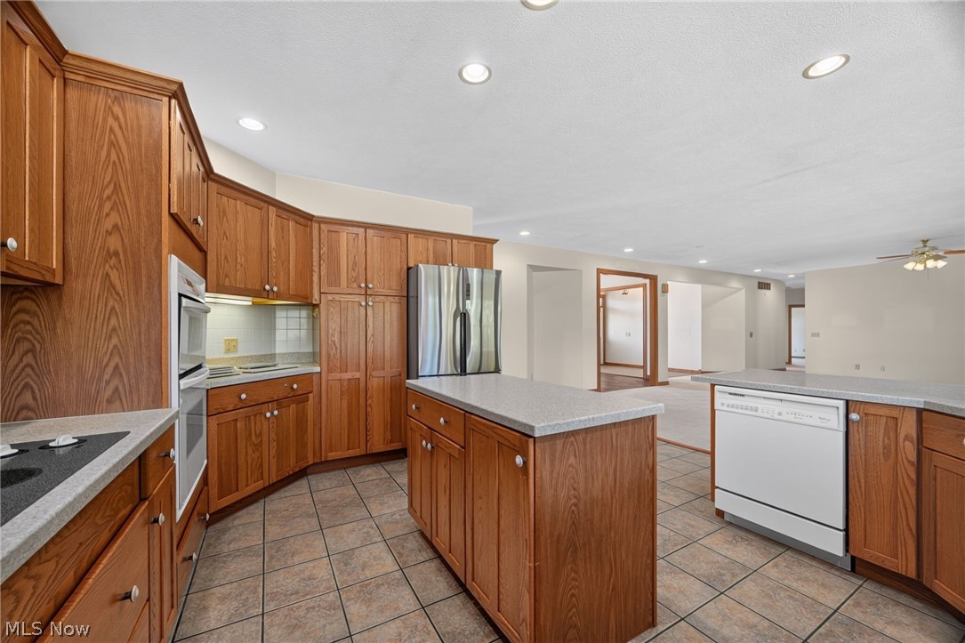 6615 Shilling Road Geneva, OH 44041 - Photo 5 of 49 Gallery Image 5