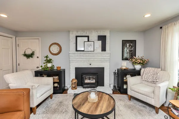 $899,900 | 7 Kent Street, Windham, NH 03087