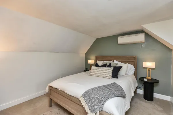 $899,900 | 7 Kent Street, Windham, NH 03087