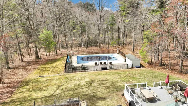 $899,900 | 7 Kent Street, Windham, NH 03087