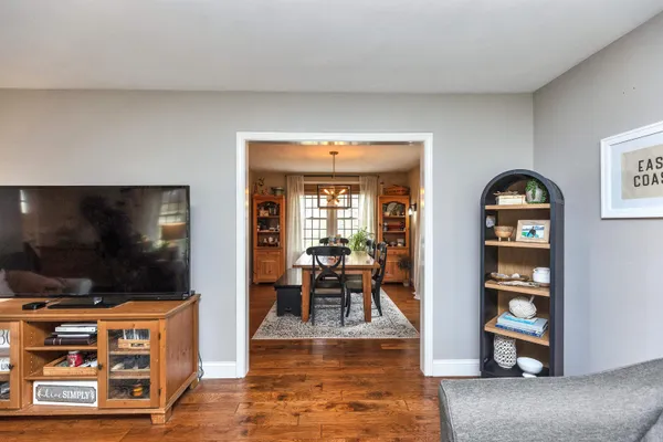 $899,900 | 7 Kent Street, Windham, NH 03087