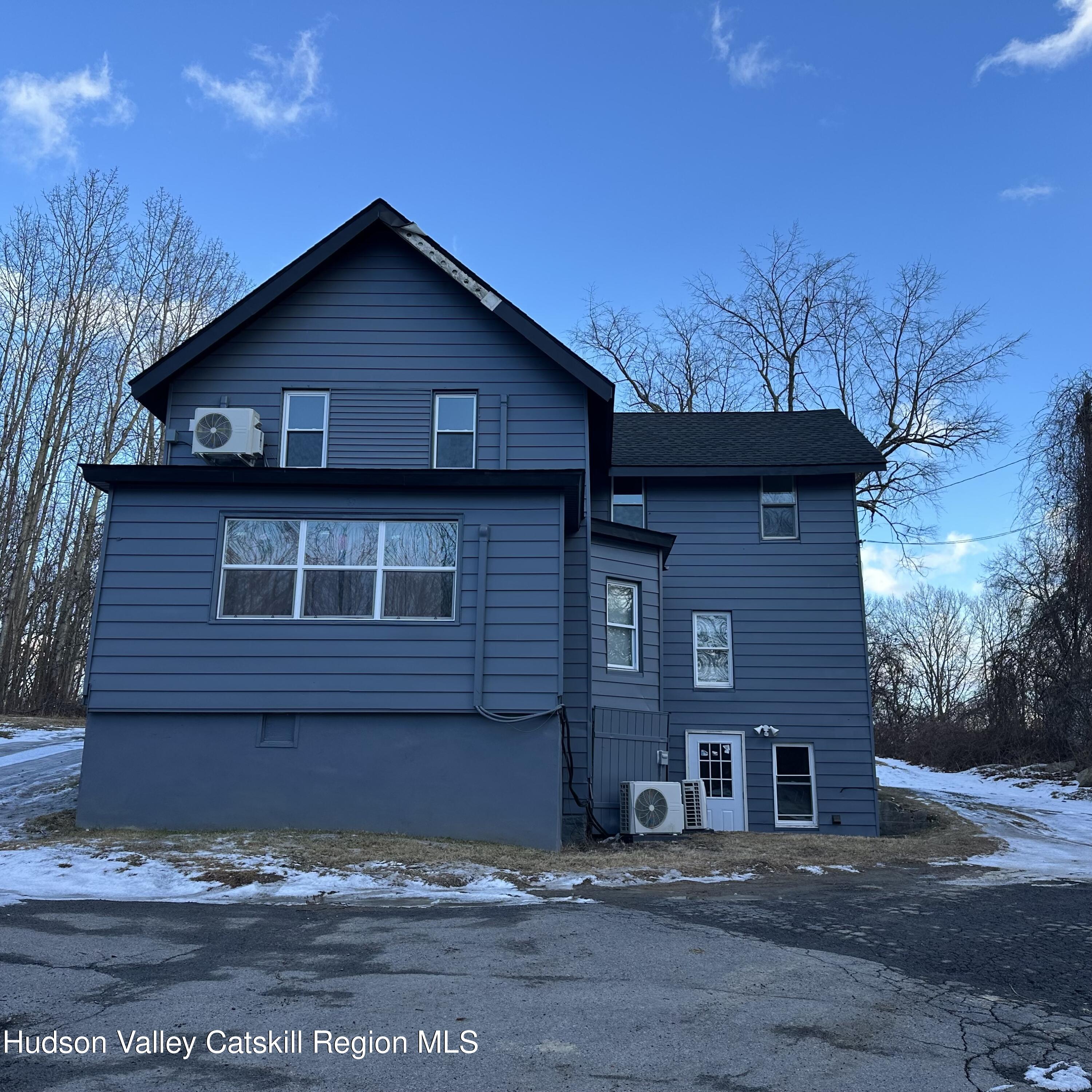 8 Marie Road Highland, NY 12528 - Photo 2 of 14 IMG_5949