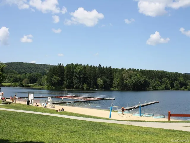 $2,000 | 23 East Main Street, Unit 3B, Pawling, NY 12564