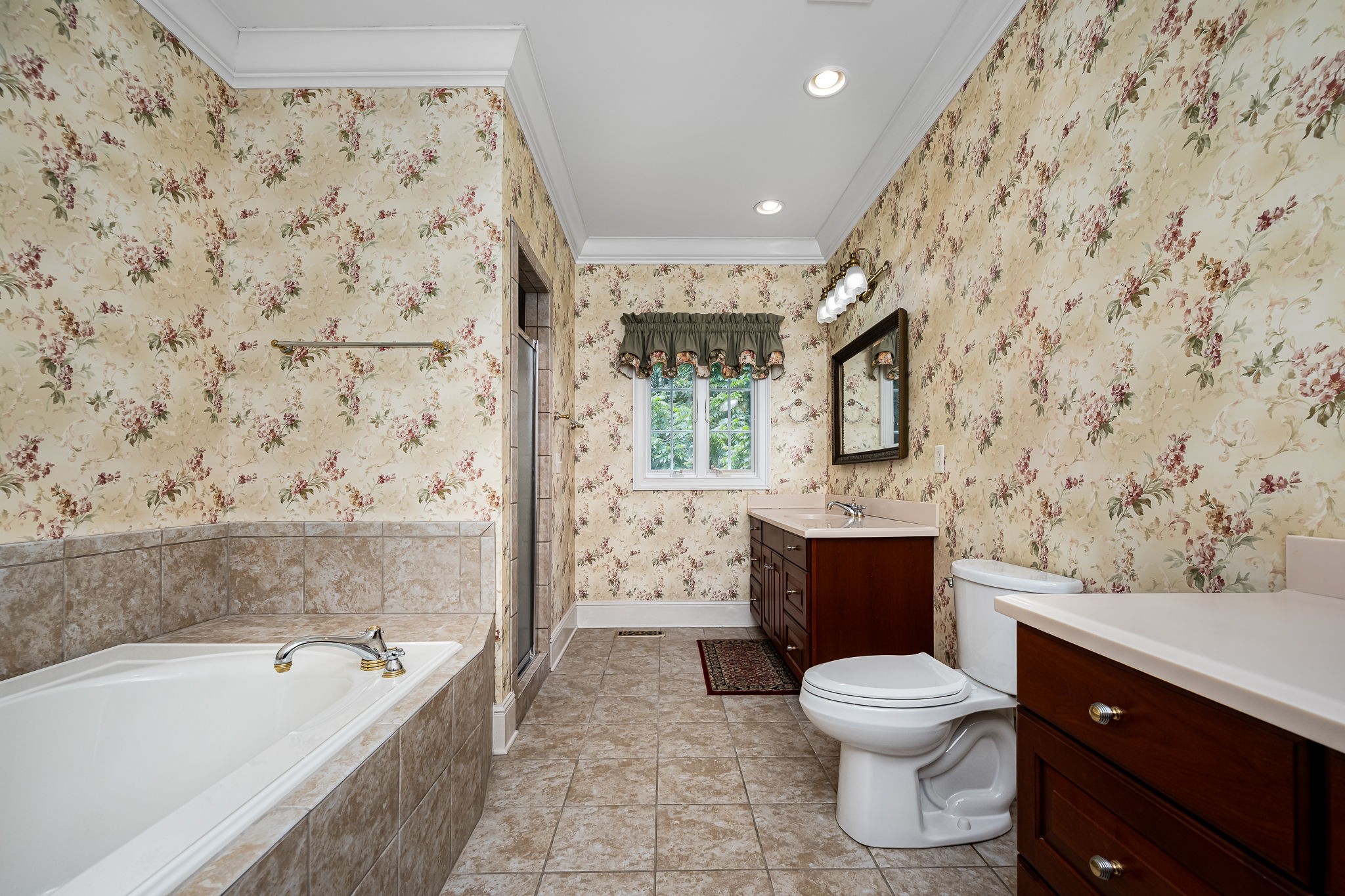255 Parks Drive Normandy, TN 37360 - Photo 35 of 82 a bathroom with a toilet sink and bathtub
