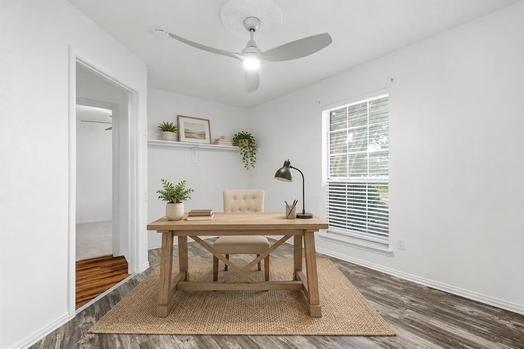 921 High Point Drive Midlothian, TX 76065 - Photo 6 of 39 Bed 3/Office*VIRTUALLY STAGED*
