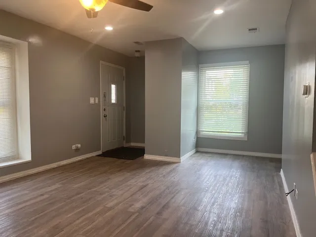 $270,000 | 2216 Andover Court, Schaumburg, IL 60107