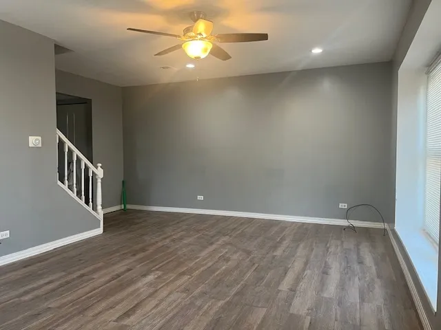 $270,000 | 2216 Andover Court, Schaumburg, IL 60107