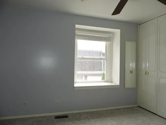 $270,000 | 2216 Andover Court, Schaumburg, IL 60107