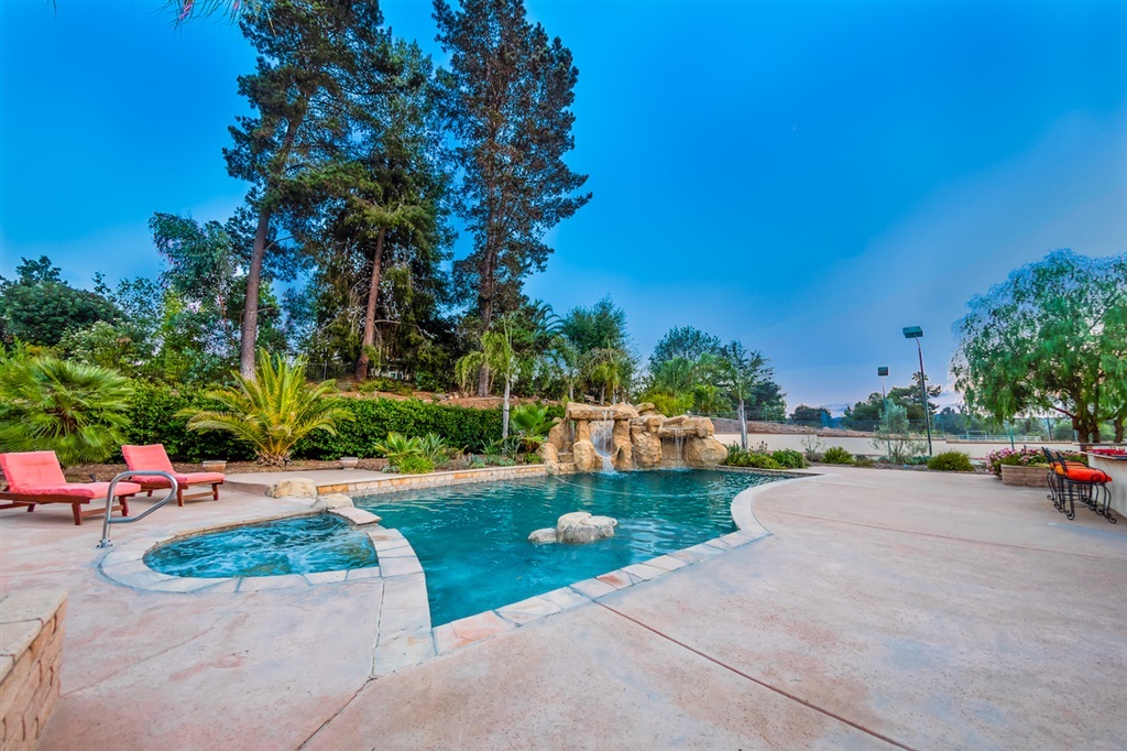 16716 Valle Verde Road Poway, CA 92064 - Photo 3 of 25 Pool, spa, waterfall and slide