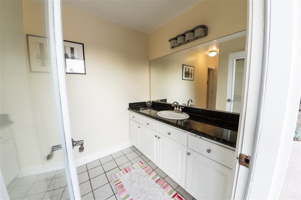 16716 Valle Verde Road Poway, CA 92064 - Photo 22 of 25 Detached guest casita individual bathroom