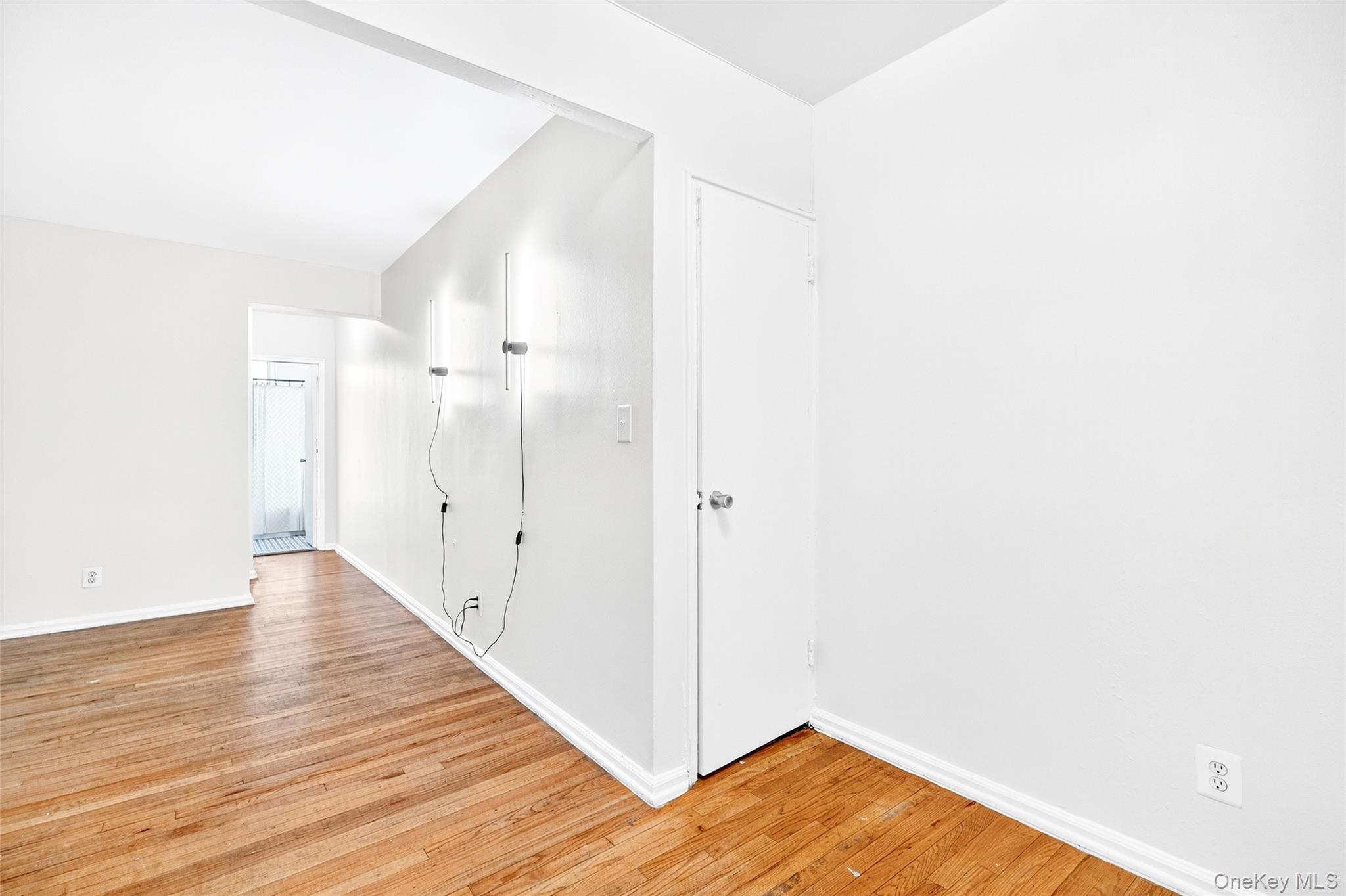 770 Bronx River Road, Unit A36 Bronxville, NY 10708 - Photo 6 of 22 a view of a hallway with wooden floor