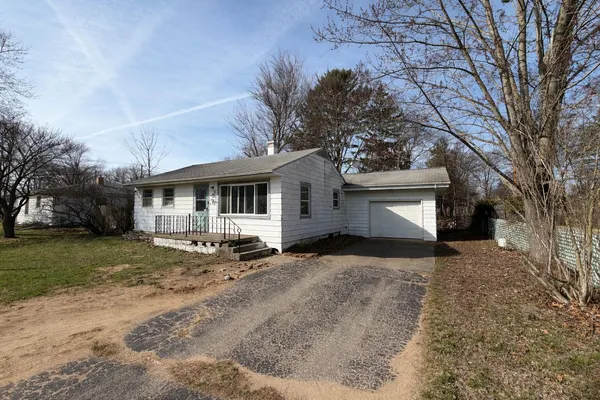 $175,000 | 132 Lilac Street, Paw Paw, MI 49079