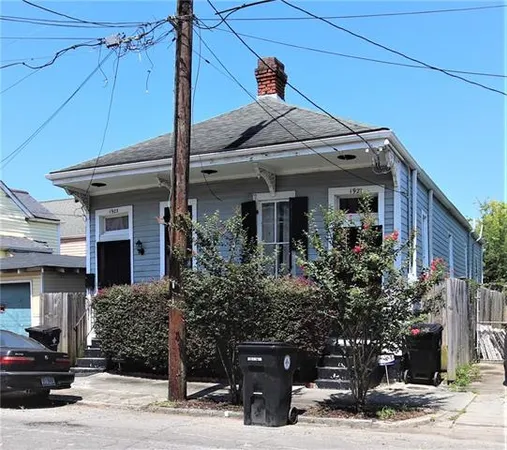 $1,200 | 1921 Amelia Street, New Orleans, LA 70115