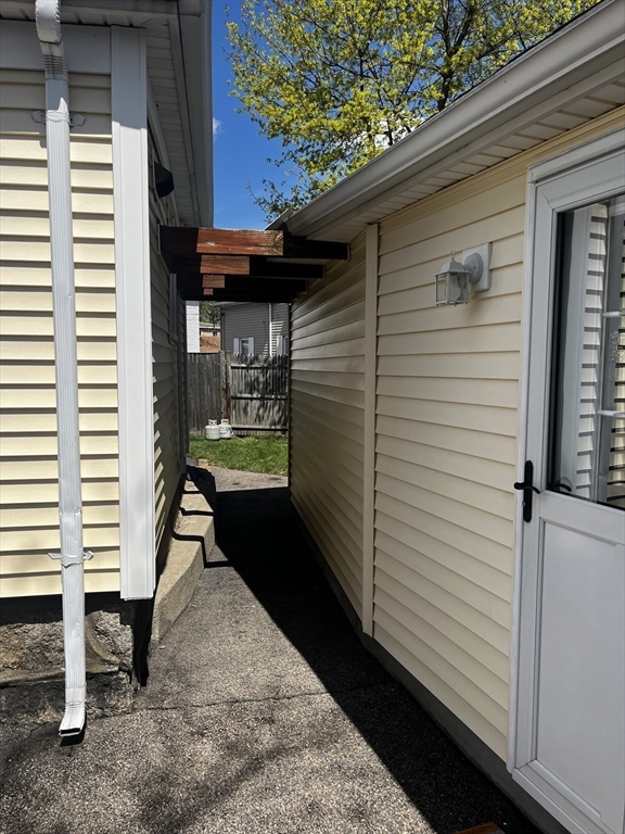 445 North Main Street, Unit 445R Mansfield, MA 02048 - Photo 4 of 22