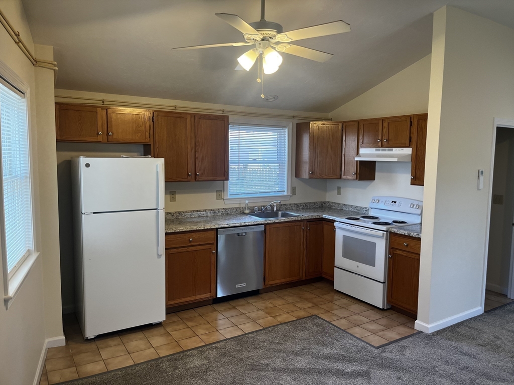 445 North Main Street, Unit 445R Mansfield, MA 02048 - Photo 7 of 22