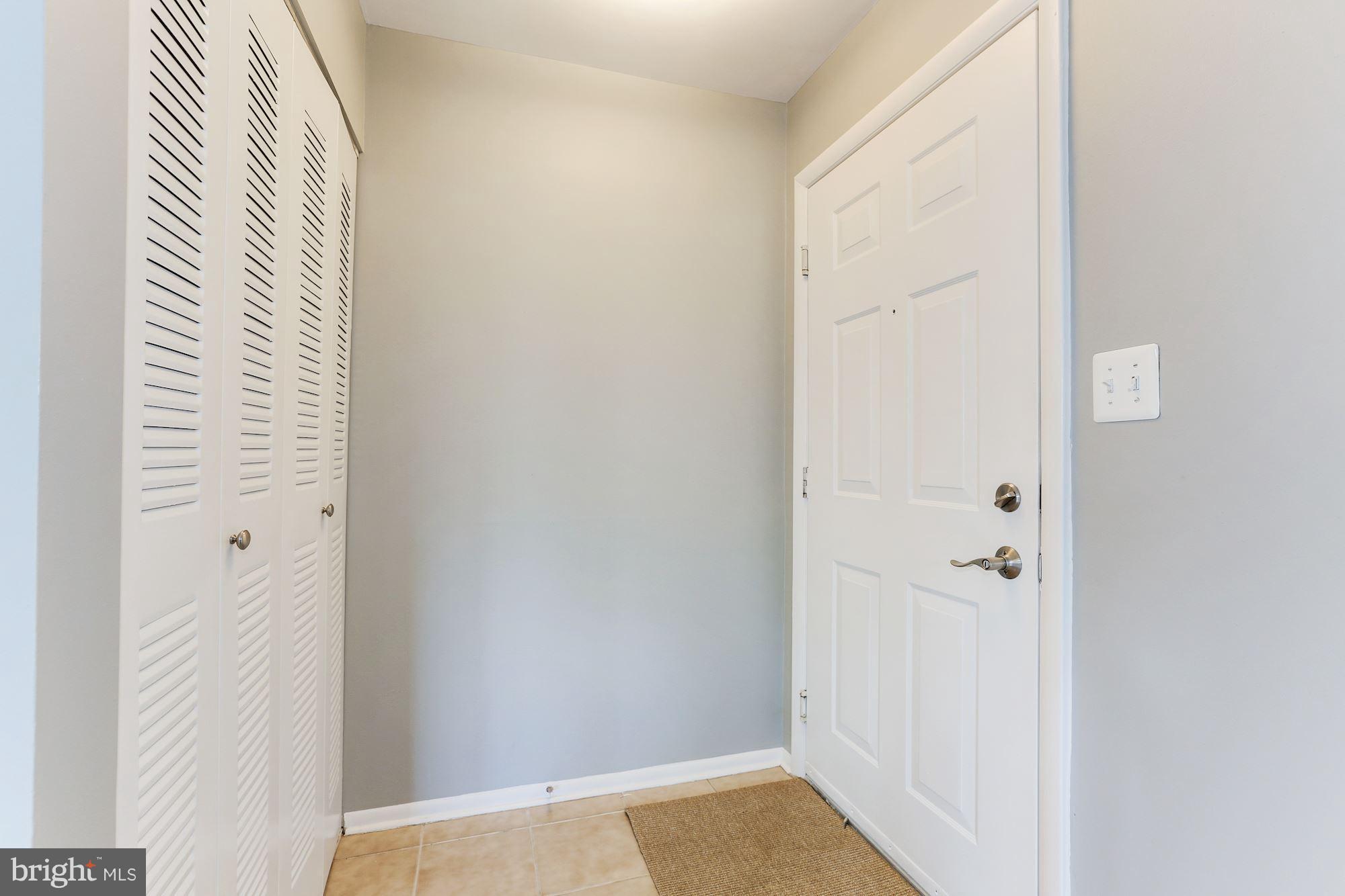 11653 Gas Light, Unit E Reston, VA 20190 - Photo 3 of 19 Interior (General)
