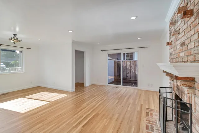 $7,000 | 123 Dunsmuir Way, Menlo Park, CA 94025