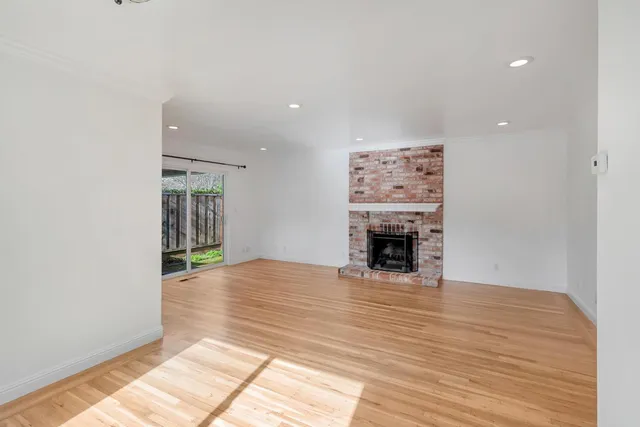 $7,000 | 123 Dunsmuir Way, Menlo Park, CA 94025