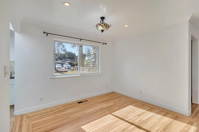 $7,000 | 123 Dunsmuir Way, Menlo Park, CA 94025