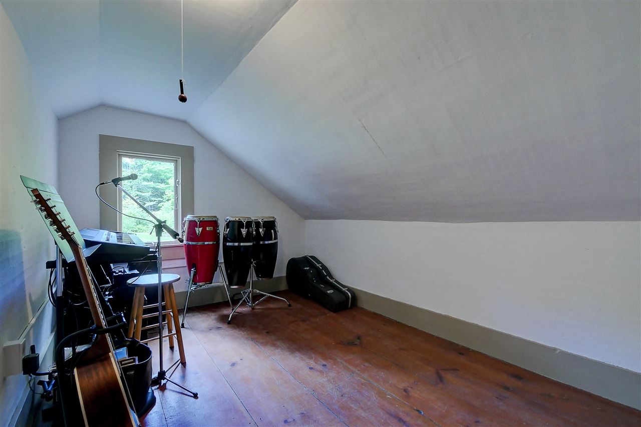 84 North Road Fremont, NH 03044 - Photo 15 of 40