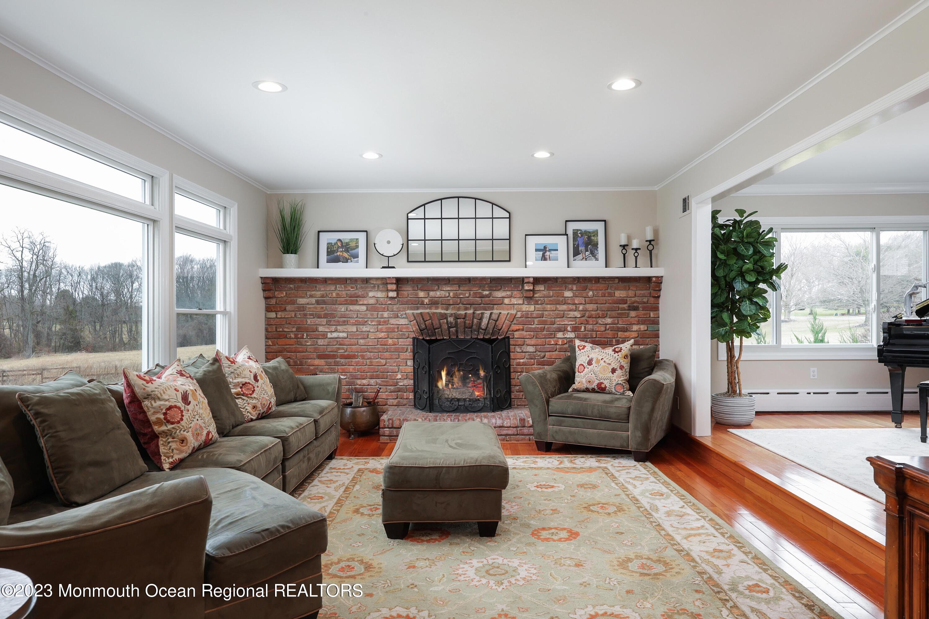 9 Eagle Nest Road Colts Neck, NJ 07722 - Photo 8 of 33 92HqGOEQ