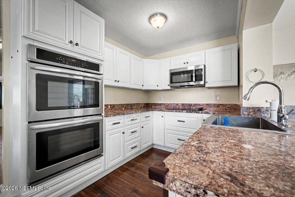 2425 Tulsa Road North Jacksonville, FL 32218 - Photo 8 of 31 Kitchen
