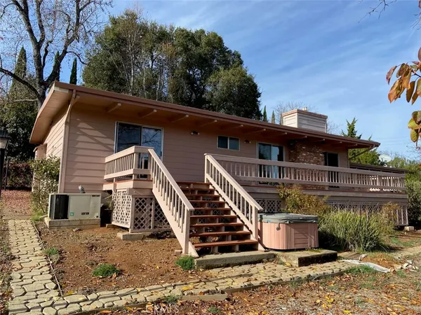 $2,250 | 8260 Orchard Drive, Kelseyville, CA 95451