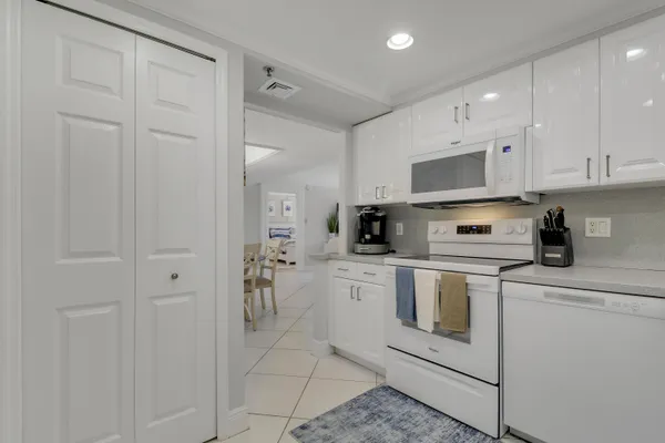 $4,500 | 200 Ocean Trail Way, Unit 407, Jupiter, FL 33477