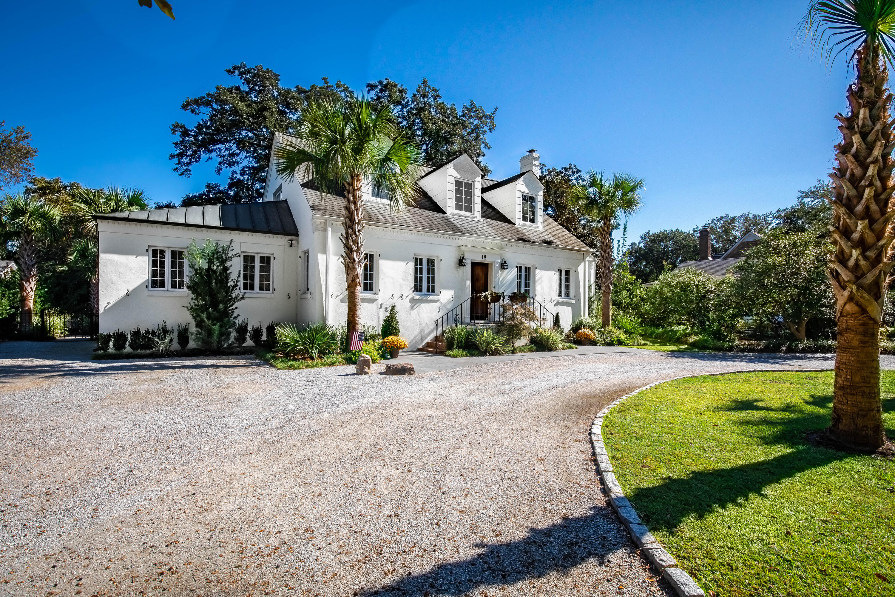 18 Jamestown Road Charleston, SC 29407 - Photo 1 of 33 18JamestownRoad-KeenEyeMarketing01