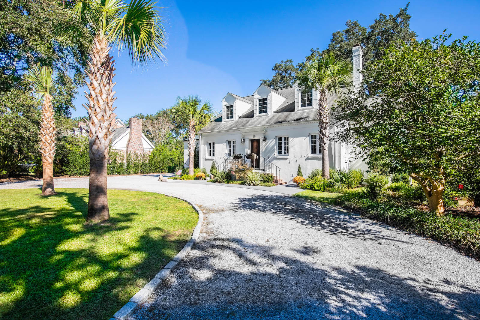 18 Jamestown Road Charleston, SC 29407 - Photo 2 of 33 18JamestownRoad-KeenEyeMarketing02