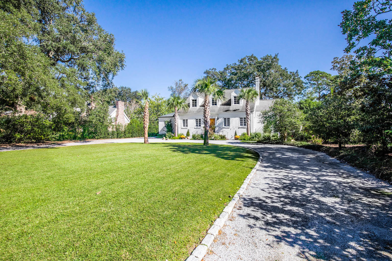 18 Jamestown Road Charleston, SC 29407 - Photo 3 of 33 18JamestownRoad-KeenEyeMarketing43