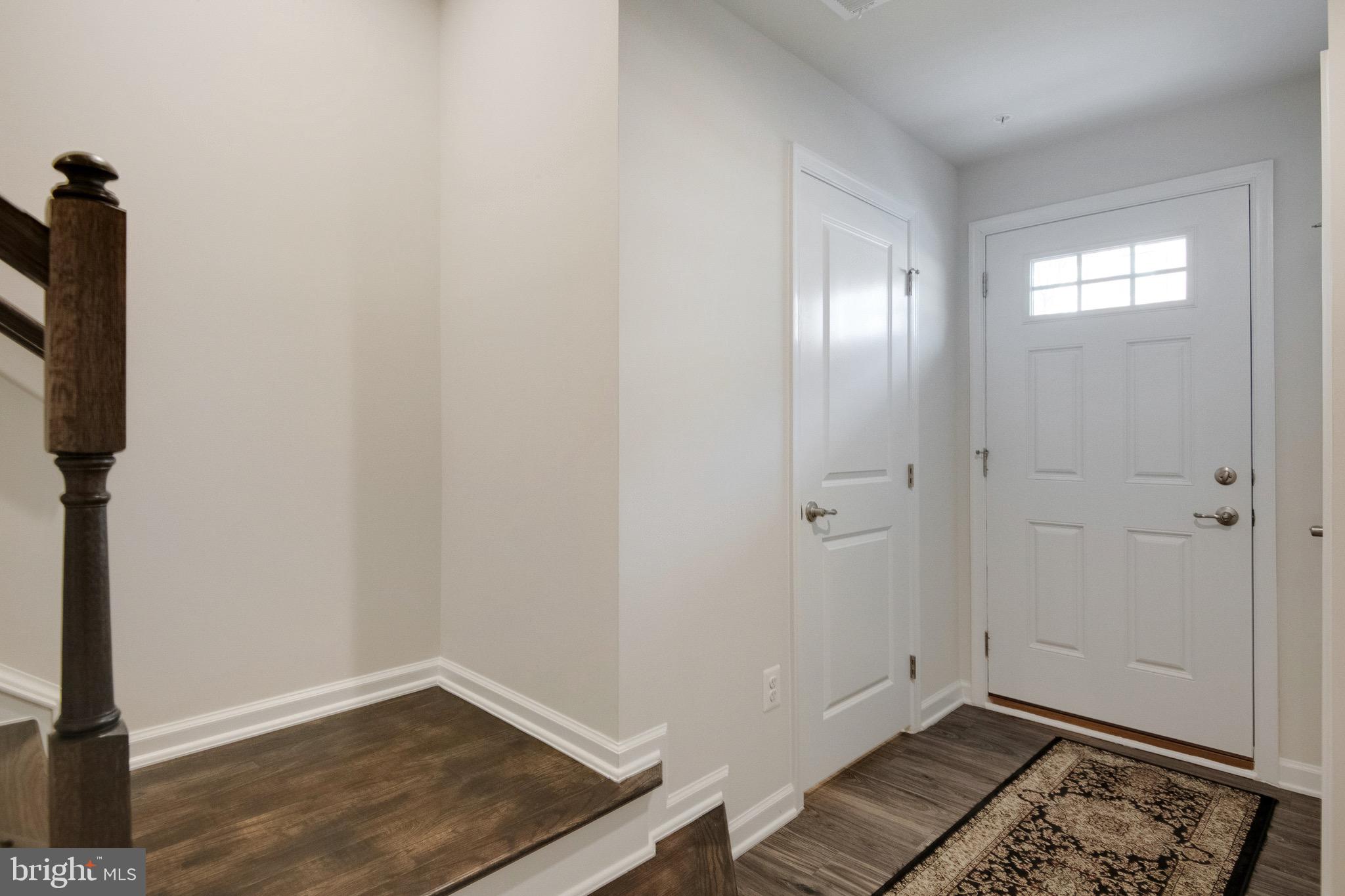7807 North Seneca Ridge Lane Hanover, MD 21076 - Photo 8 of 32 Foyer Entry