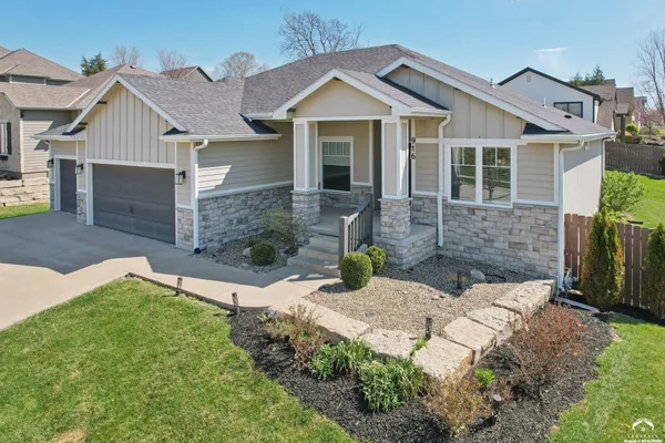 $625,000 | 916 Silver Rain Road, Lawrence, KS 66049