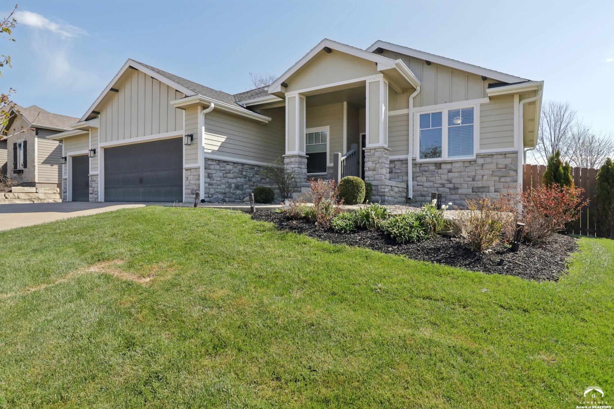 916 Silver Rain Road Lawrence, KS 66049 - Photo 2 of 60