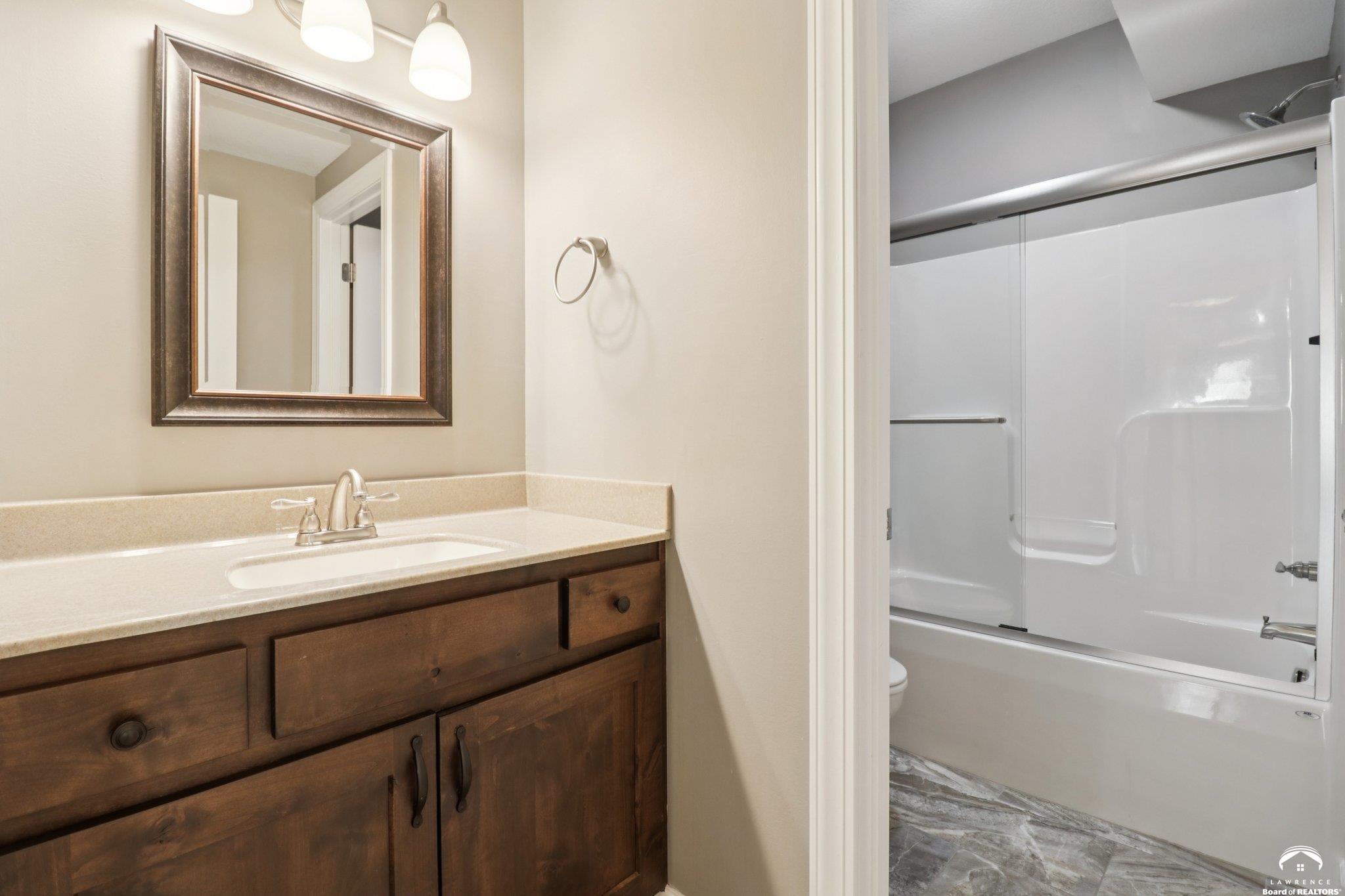 916 Silver Rain Road Lawrence, KS 66049 - Photo 32 of 60