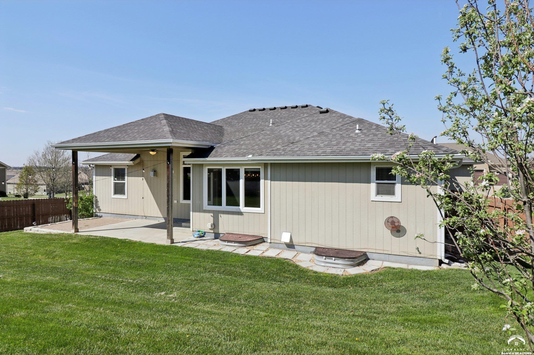 916 Silver Rain Road Lawrence, KS 66049 - Photo 40 of 60