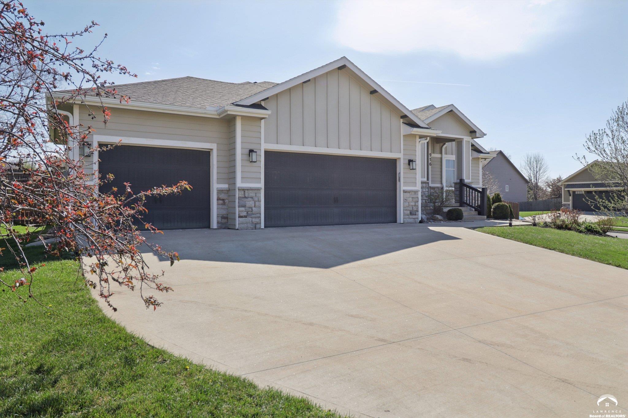 916 Silver Rain Road Lawrence, KS 66049 - Photo 58 of 60