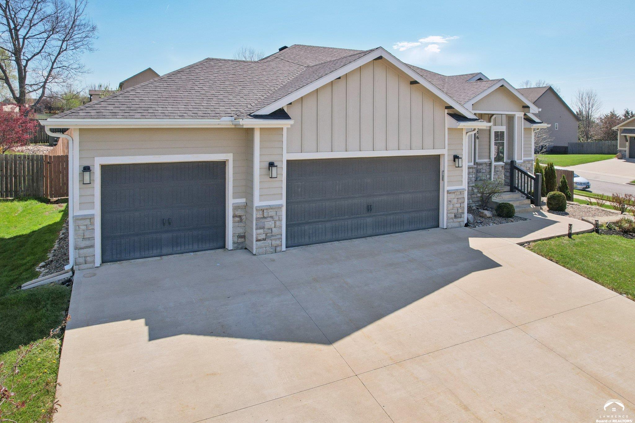 916 Silver Rain Road Lawrence, KS 66049 - Photo 59 of 60