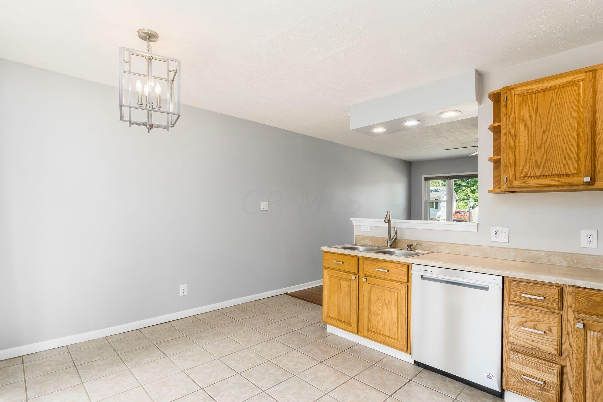 3585 Wyncote Road Columbus, OH 43232 - Photo 20 of 37 020_S - 3585 Wyncote Rd - 059