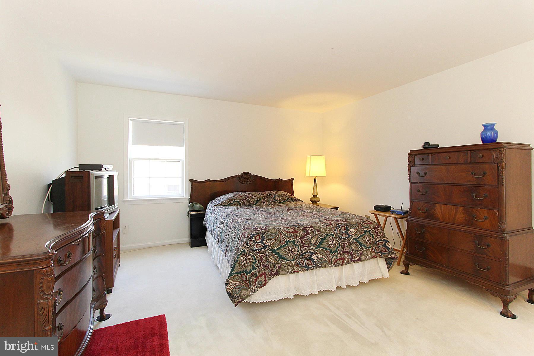 6712 Baron Road McLean, VA 22101 - Photo 15 of 30 Bedroom (Master)