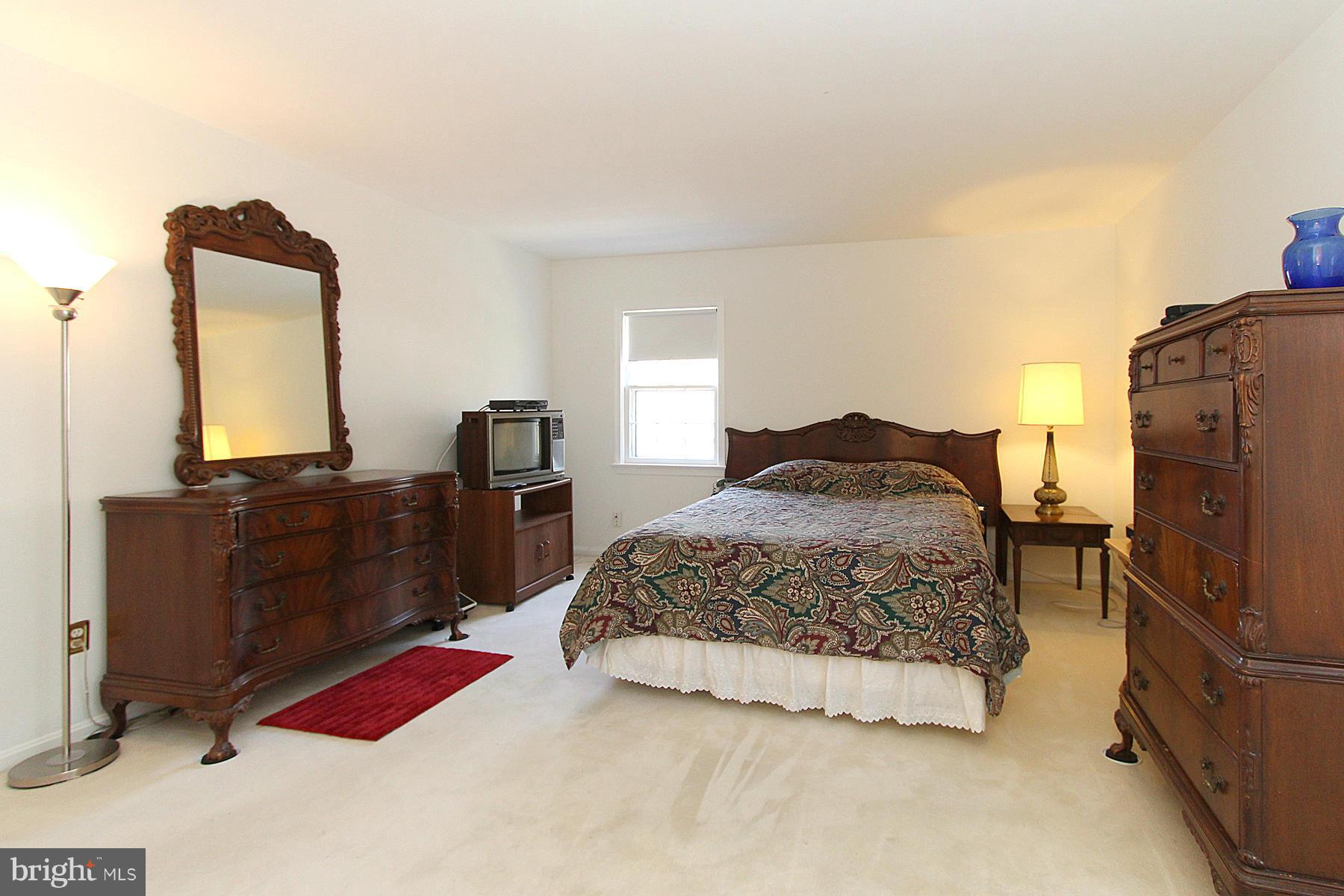 6712 Baron Road McLean, VA 22101 - Photo 16 of 30 Bedroom (Master)