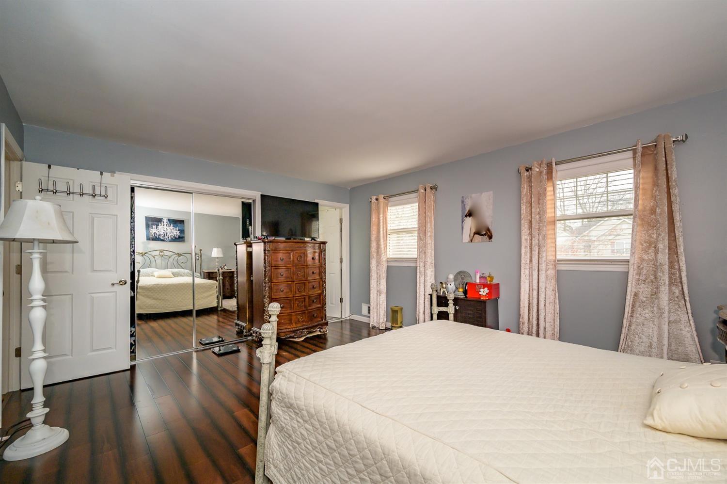 192 Inman Avenue Colonia, NJ 07067 - Photo 22 of 30 Gallery Image 22