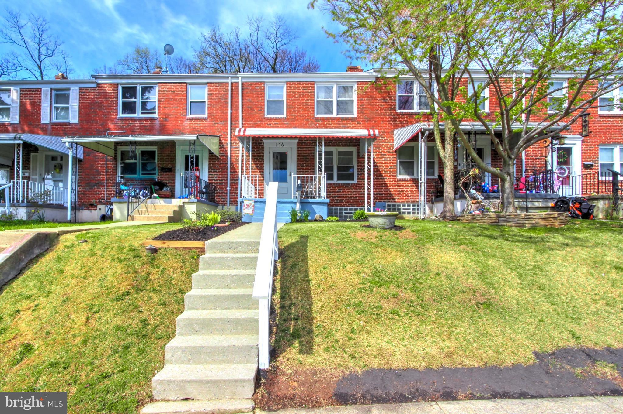 176 Cherrydell Road Baltimore, MD 21228 - Photo 2 of 30 Exterior (Front)