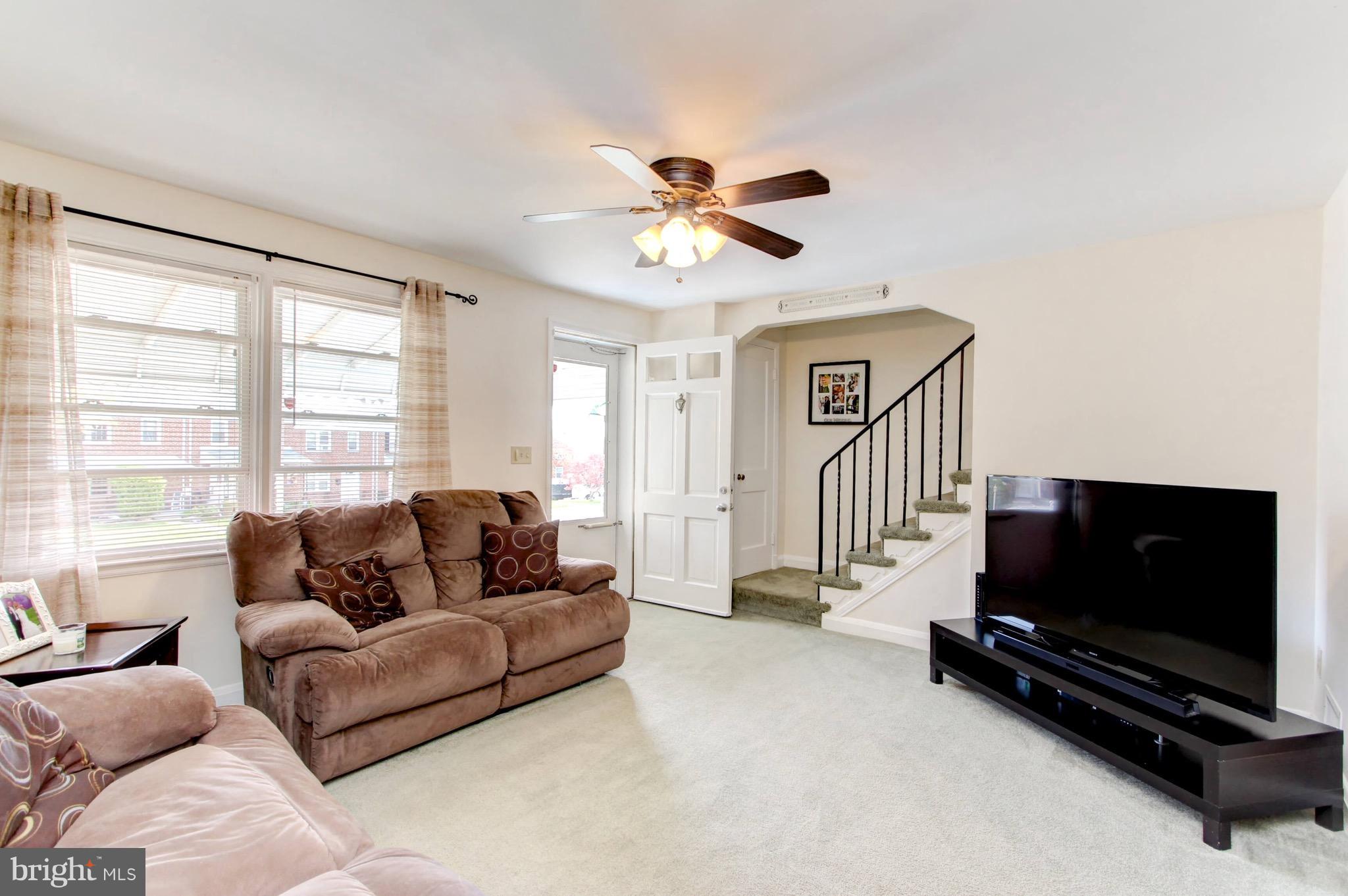 176 Cherrydell Road Baltimore, MD 21228 - Photo 5 of 30 Family Room