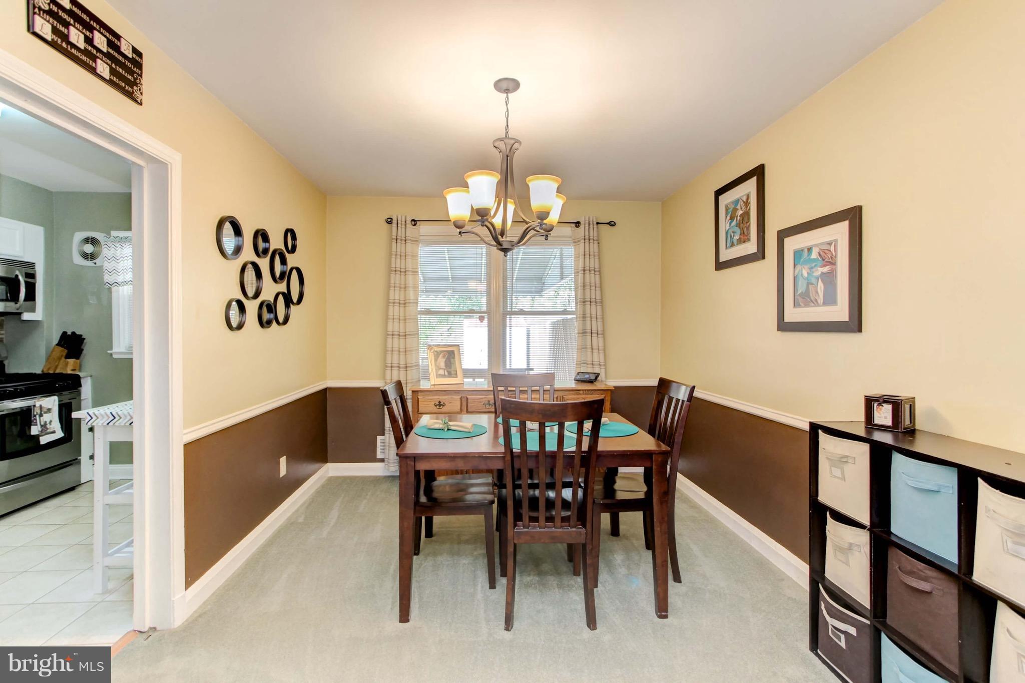176 Cherrydell Road Baltimore, MD 21228 - Photo 6 of 30 Dining Room