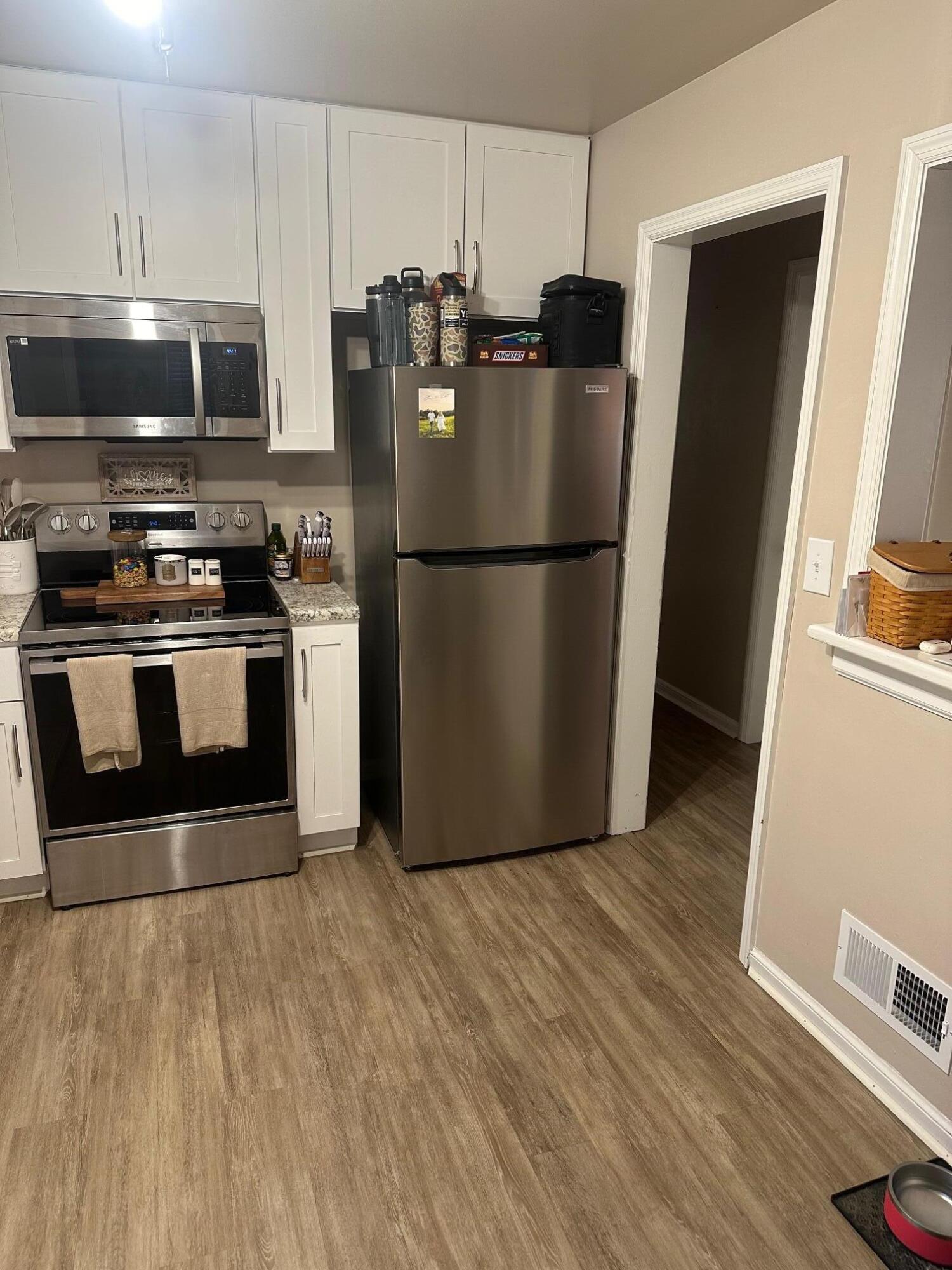 5316 Starkey Road Roanoke, VA 24018 - Photo 4 of 13 IMG_8398