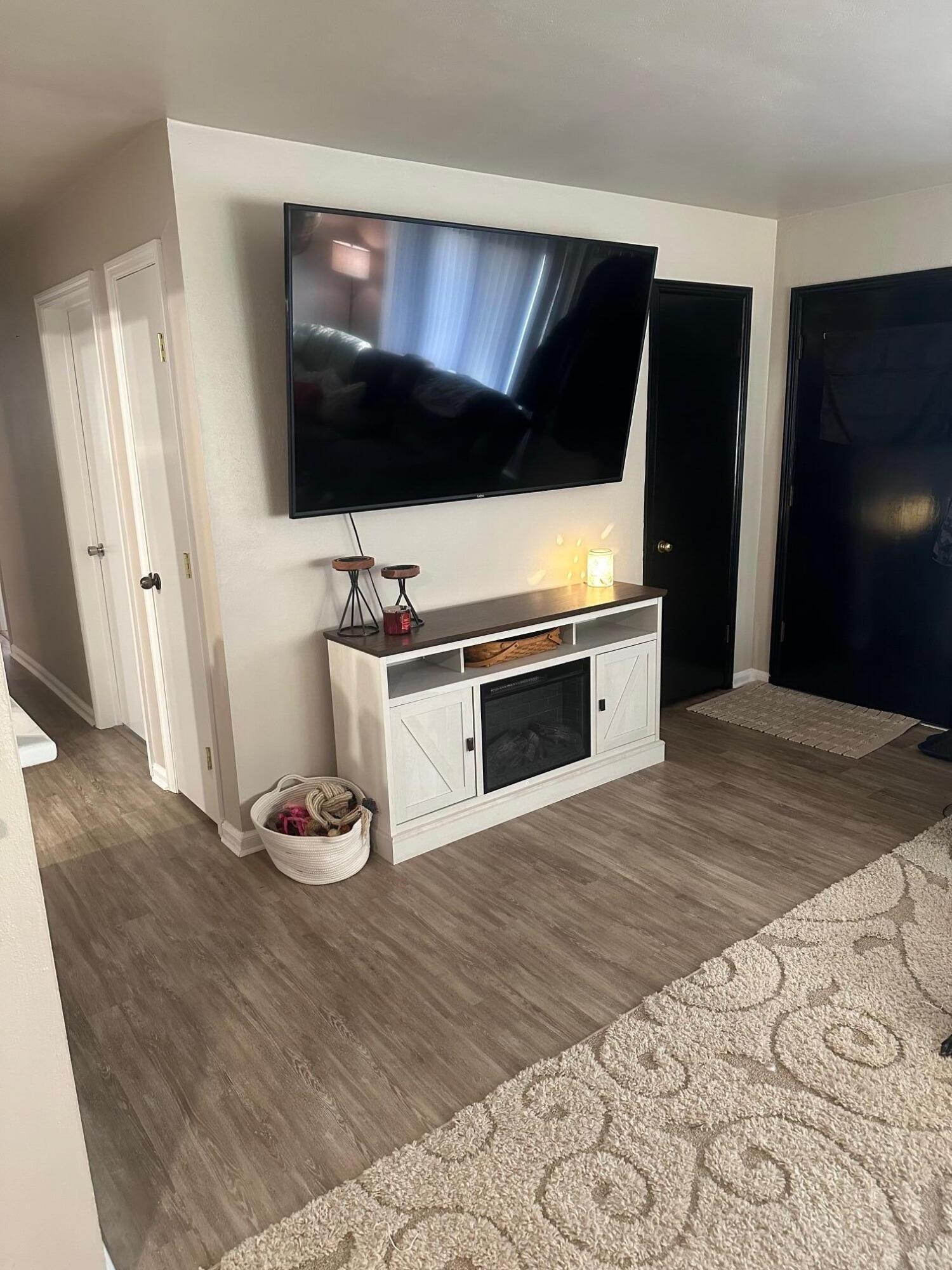 5316 Starkey Road Roanoke, VA 24018 - Photo 7 of 13 IMG_0046